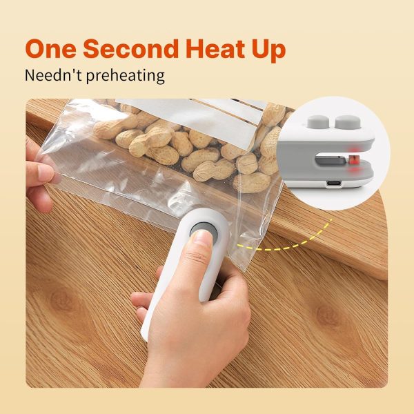 Compact kitchen heat sealing gadget in random colors